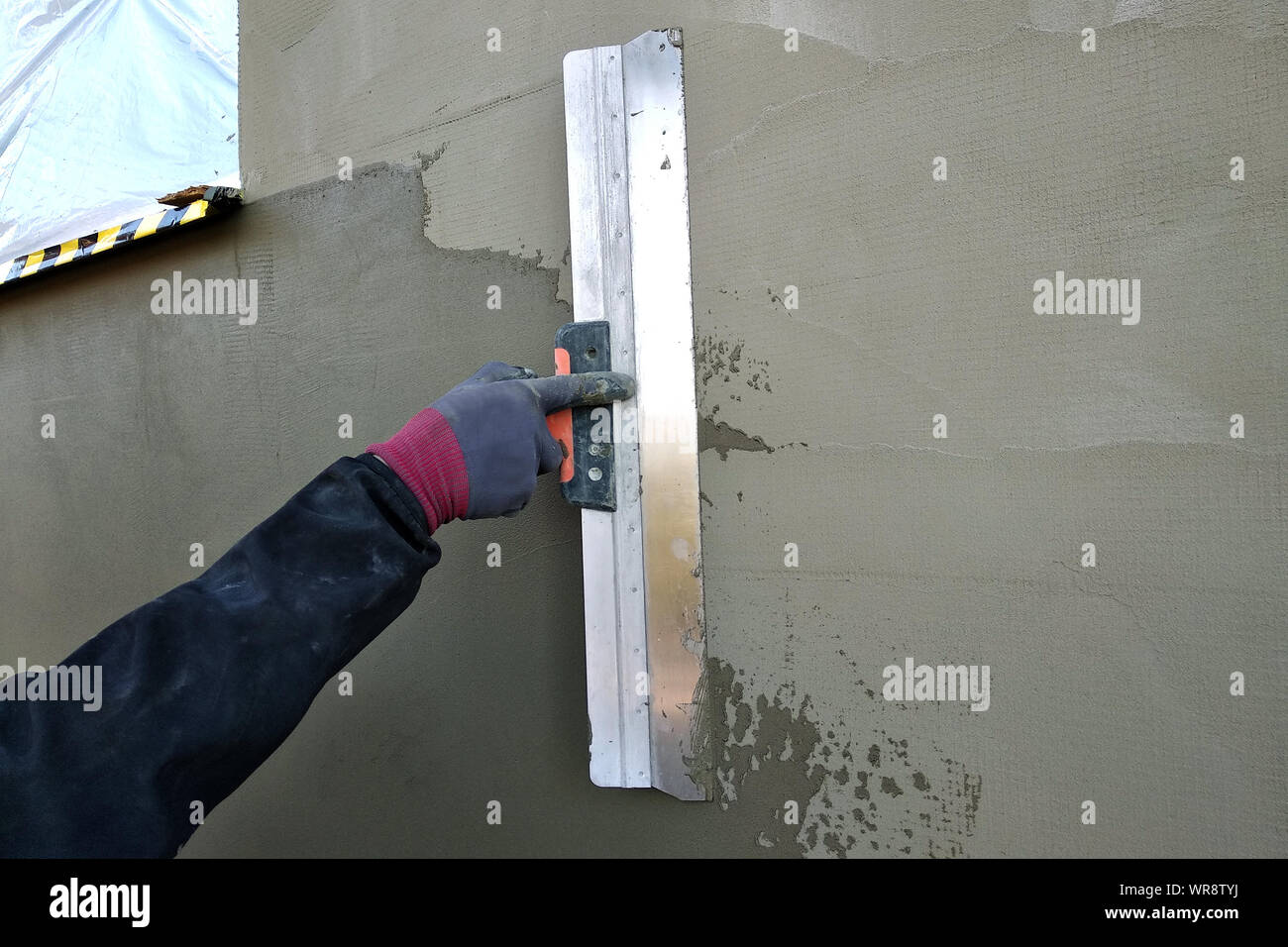 Insulated plasterboard hires stock photography and images Alamy