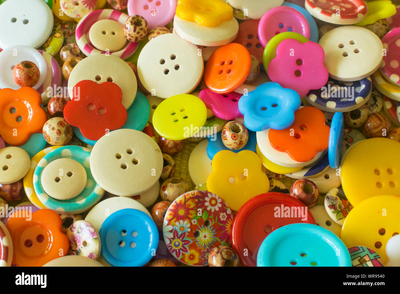 Set various sewing buttons hi-res stock photography and images - Alamy