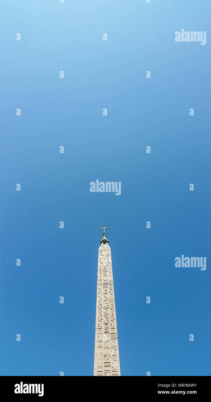 Monument cross hi-res stock photography and images - Alamy