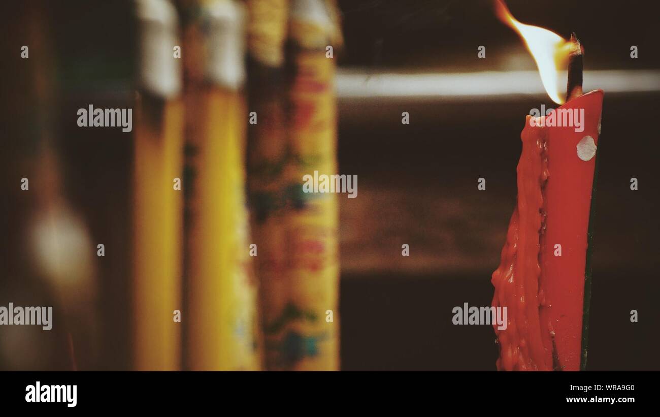 Red candle lit hires stock photography and images Alamy