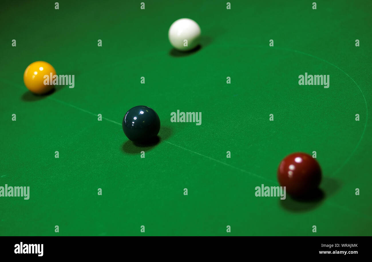 Snooker balls table hires stock photography and images Alamy
