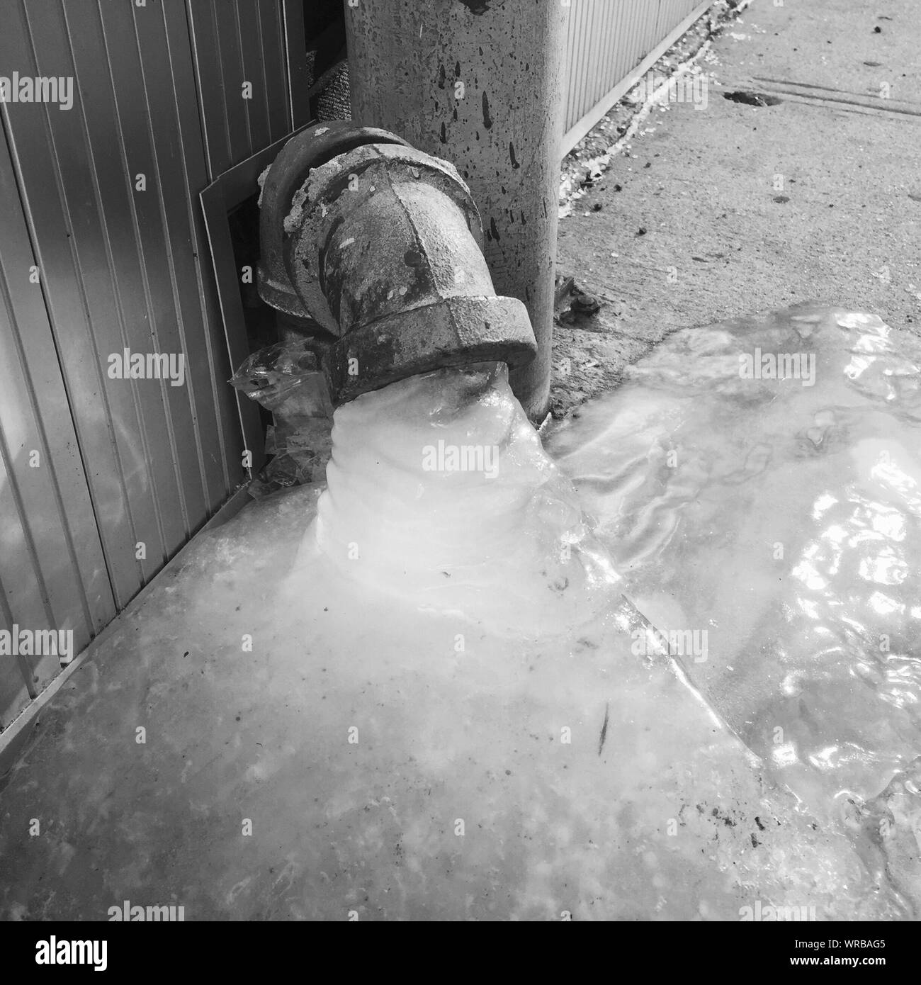 Under water tube people hires stock photography and images Alamy