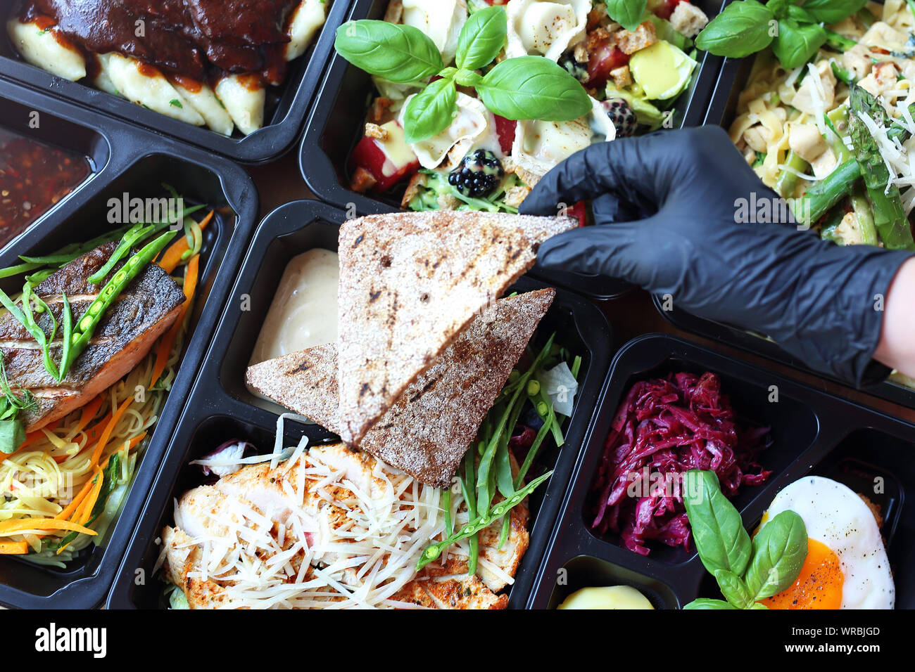 Meal prep containers hi-res stock photography and images - Alamy