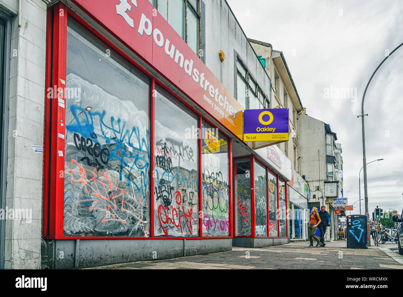 Shut shops hires stock photography and images Alamy