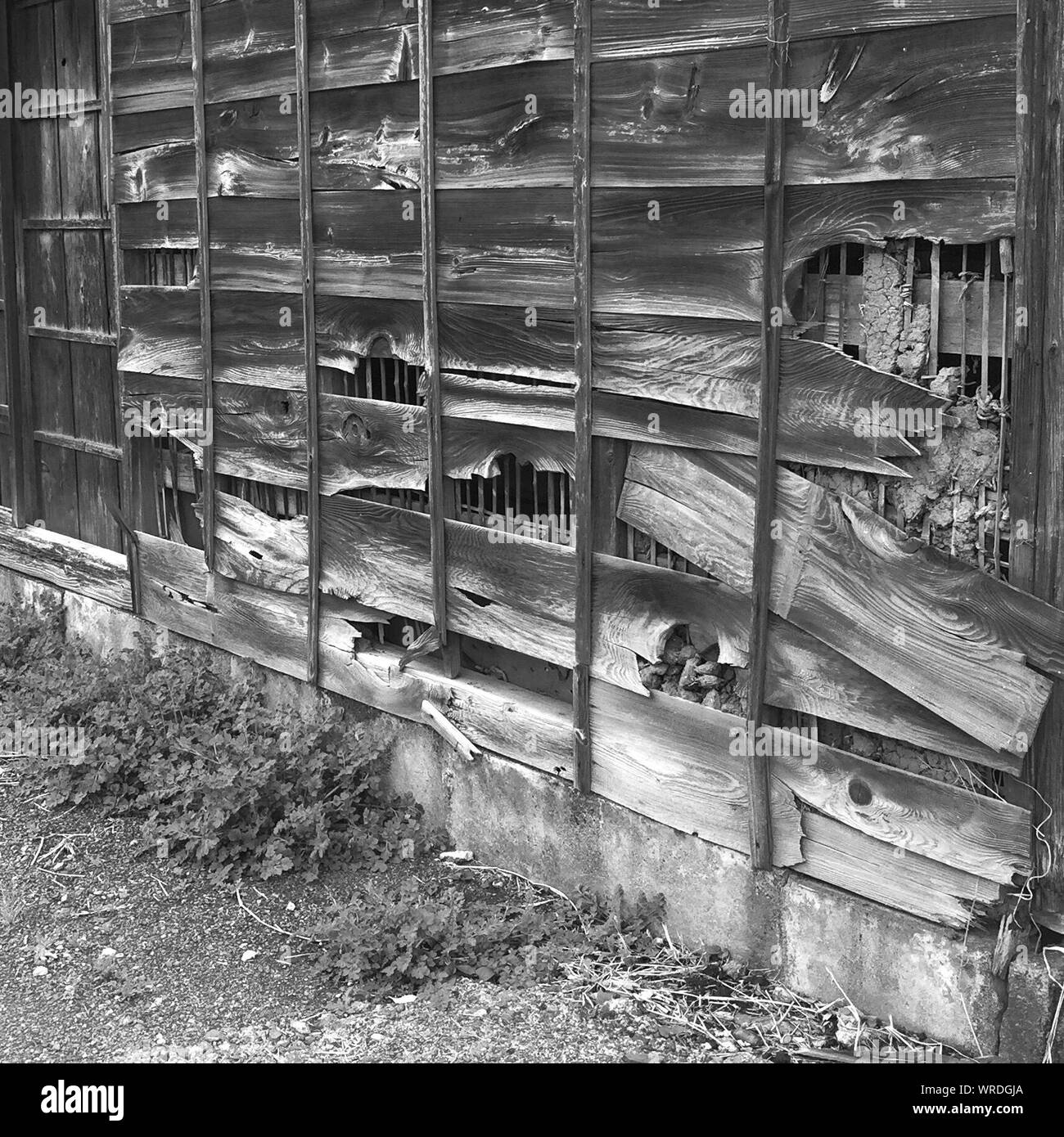 Exterior Of Abandoned House Stock Photo Alamy