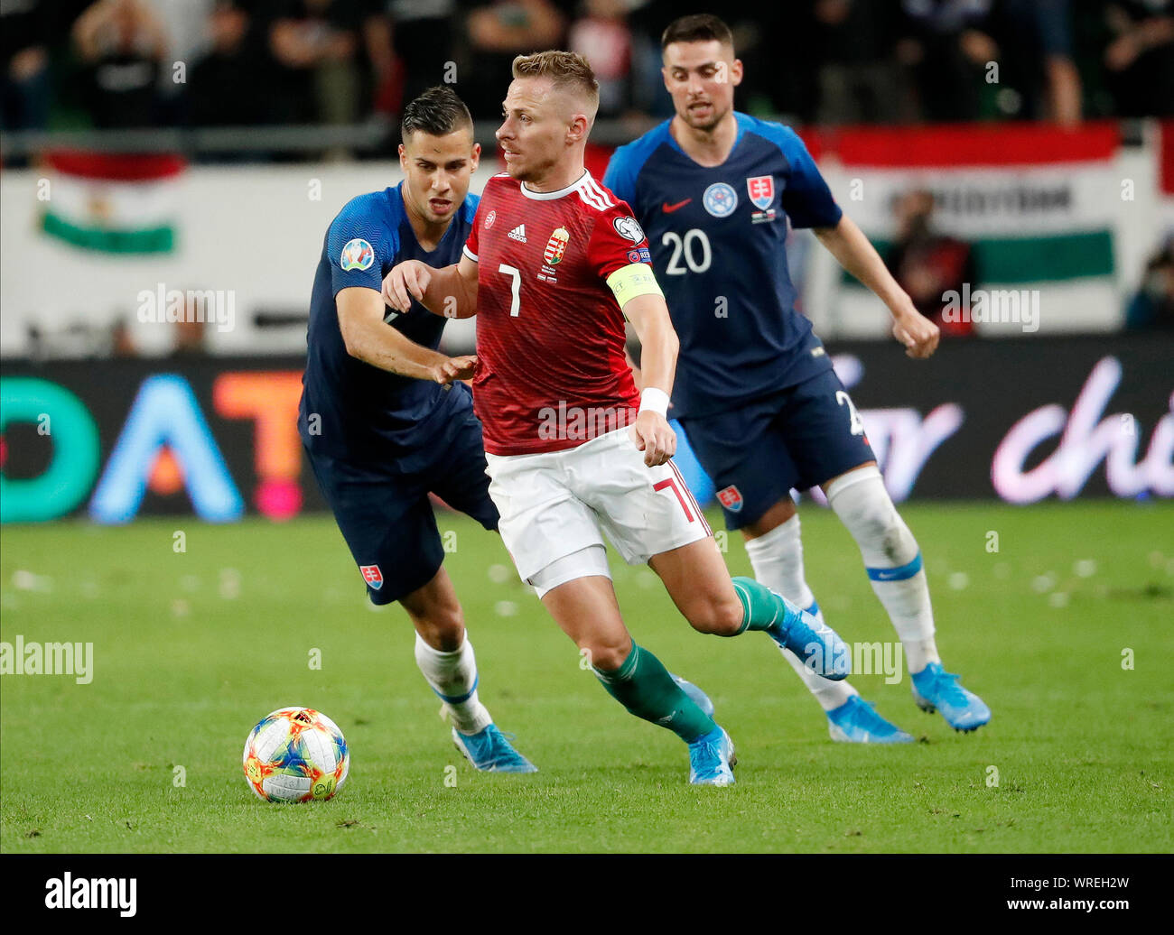 Robert Mak, Slovakia 🇸🇰 Ferencvarosi TC 2020/21 signed 3x4