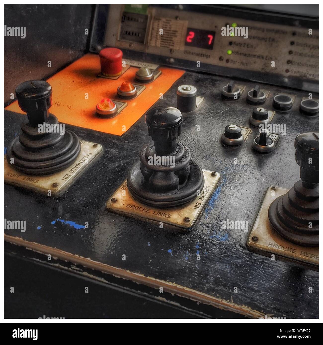 Control knobs hires stock photography and images Alamy