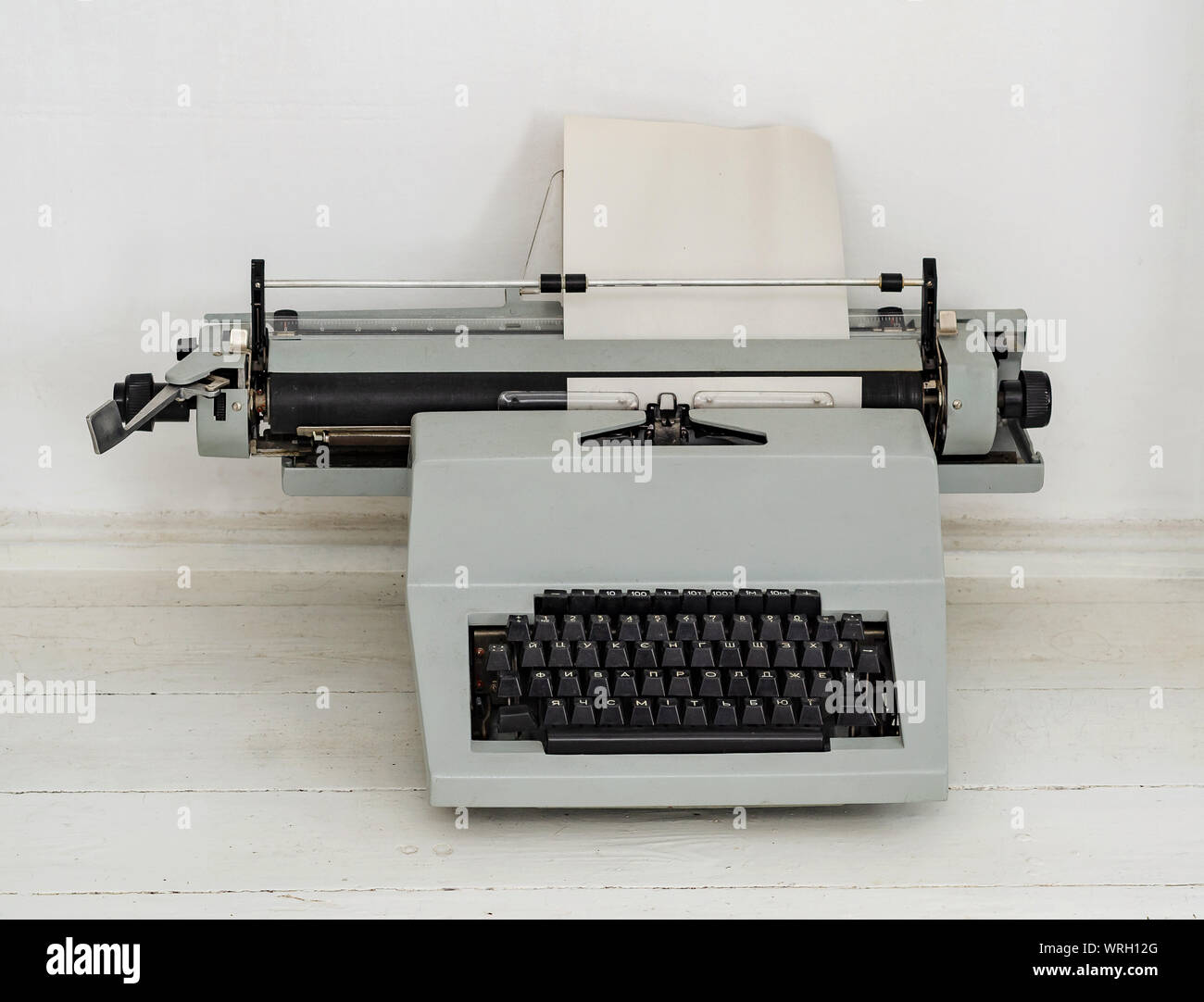 Manual mechanical typewriter from the 70s, light color Stock Photo Alamy
