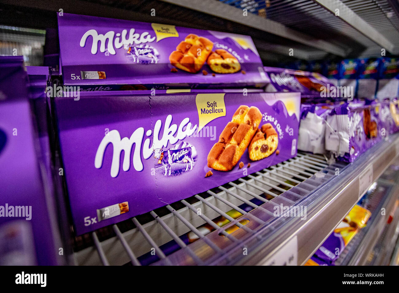 IMUSA Chocolate Molinillo - Kikos Supermarket - Delivered by Mercato