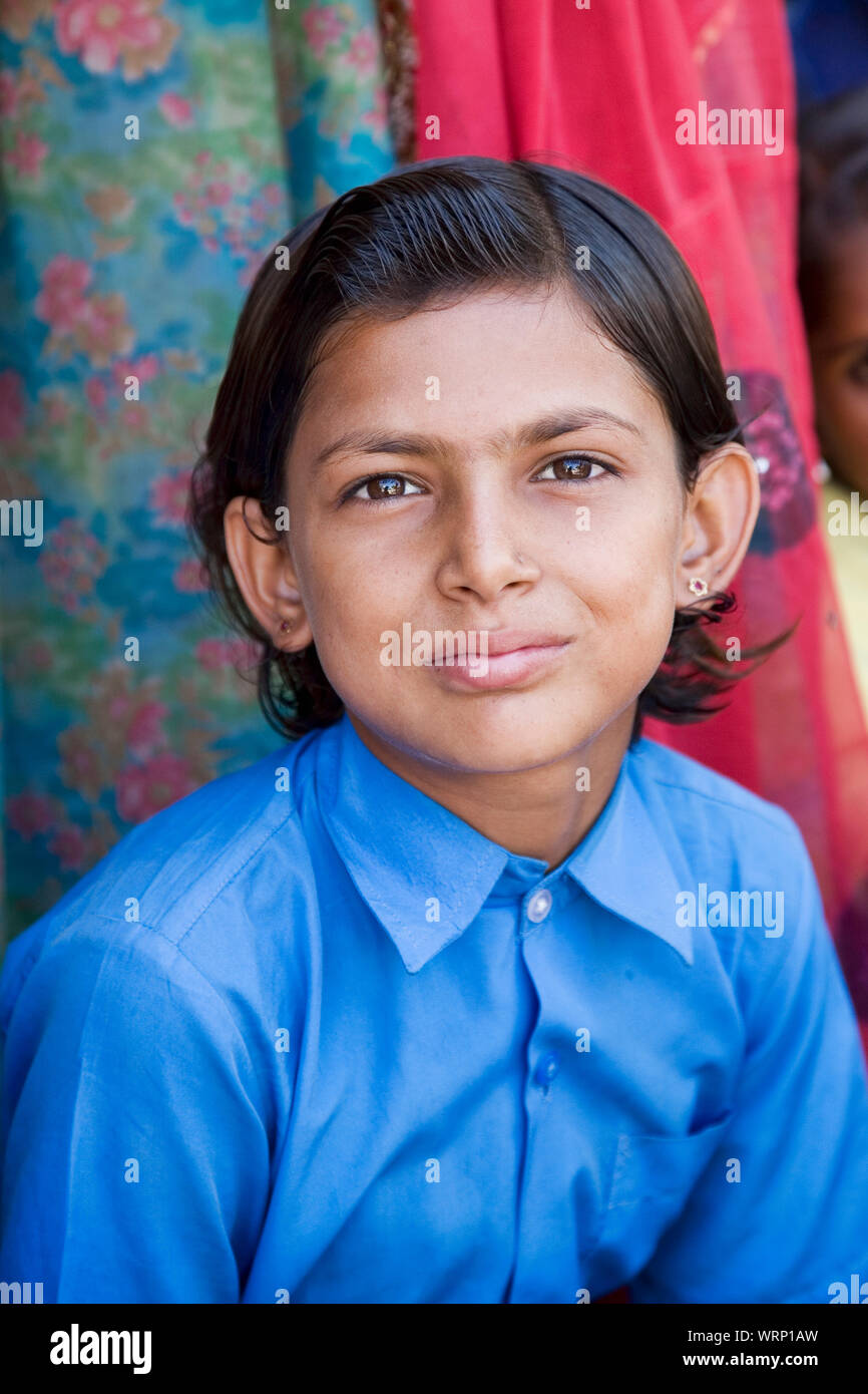 Delhi girl school uniform hi-res stock photography and images - Alamy