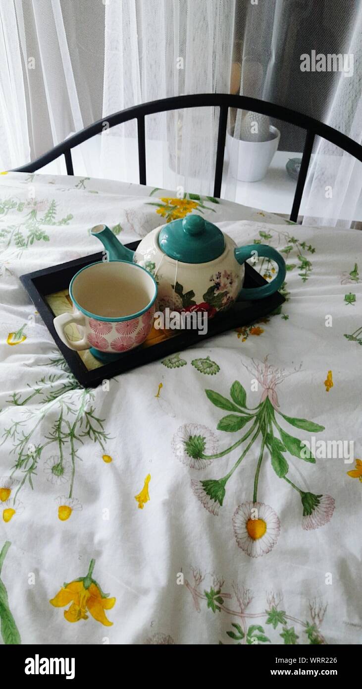 Bed tea hires stock photography and images Alamy