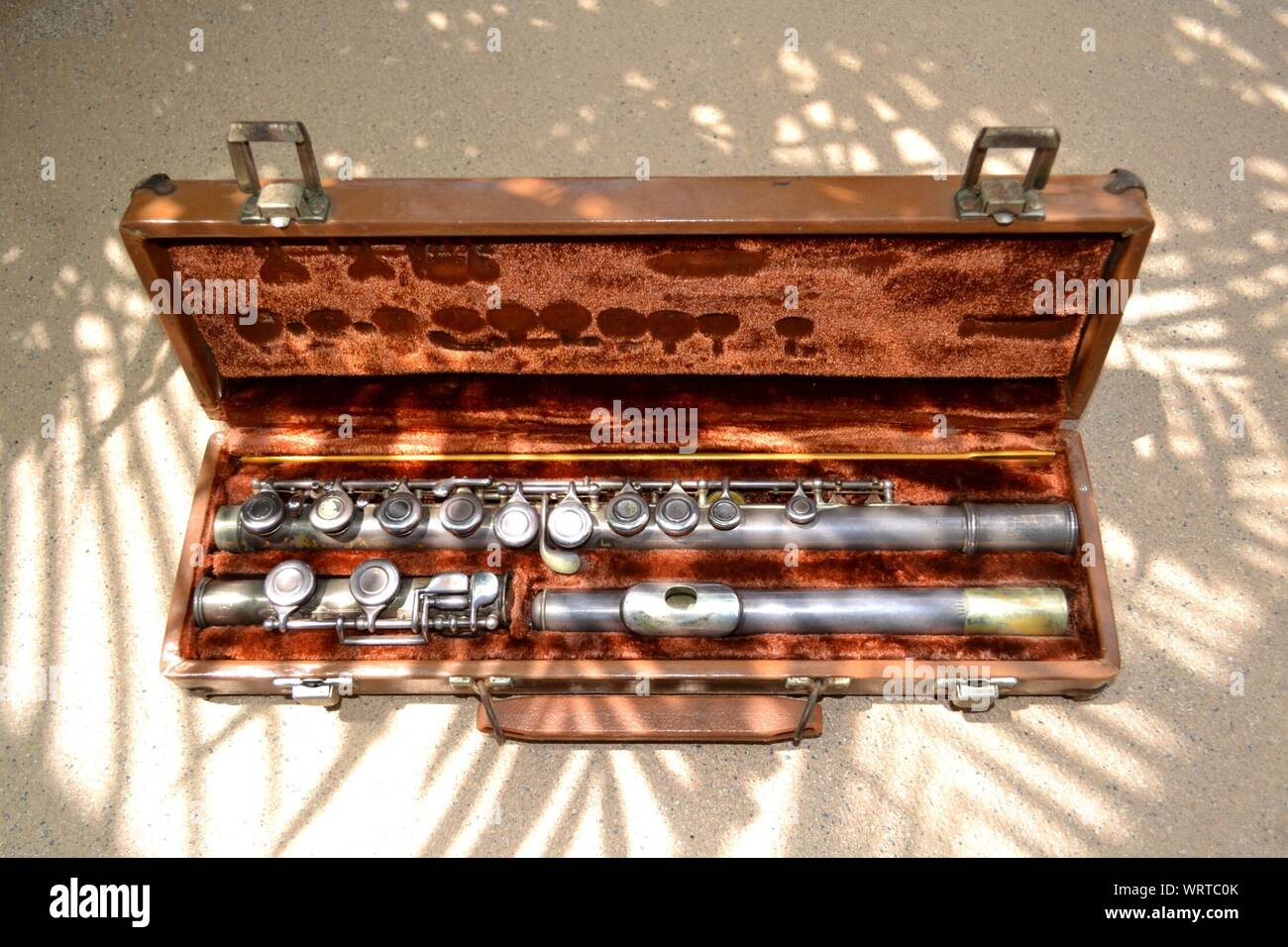 selmer bundy flute serial number