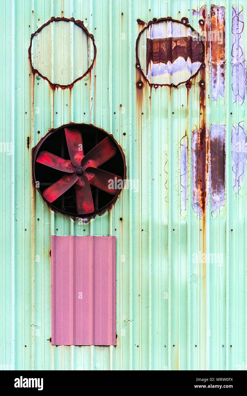 Old rusty fan hi-res stock photography and images - Alamy