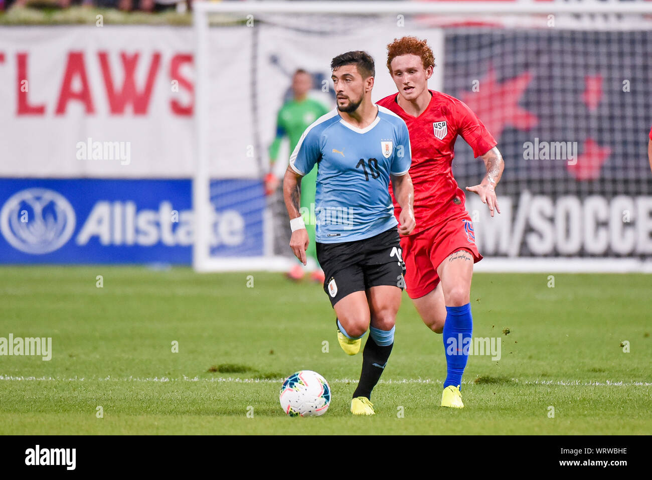 St. Louis, Missouri, USA. 10th Sep, 2019. Uruguay midfielder Giorgian De Arrascaeta (10) rushes the ball up field during the final match before the Concacaf Nations League as the United States Men's National Team hosted Uruguay at Busch Stadium in St. Louis City, MO Ulreich/CSM/Alamy Live News Stock Photo