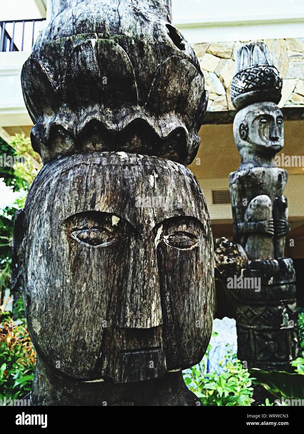Tribal totem poles hi-res stock photography and images - Alamy