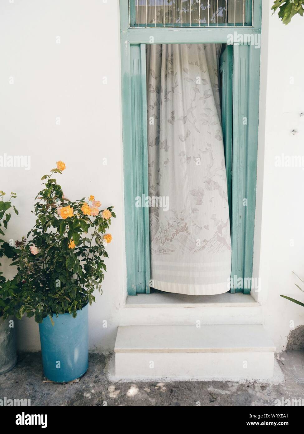 Entrance curtain hi-res stock photography and images - Alamy