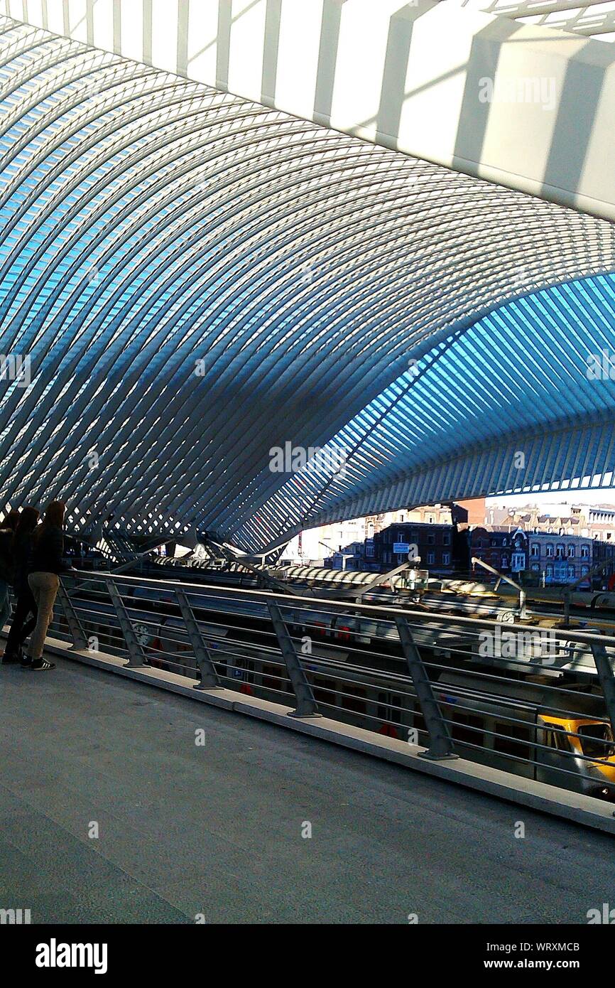 Road roof hi-res stock photography and images - Alamy