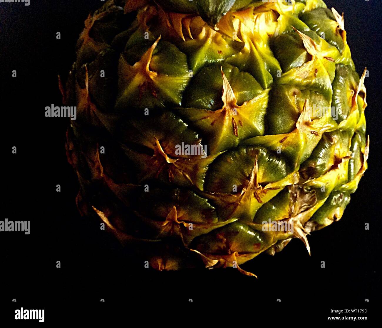 Black pineapple hi-res stock photography and images - Alamy