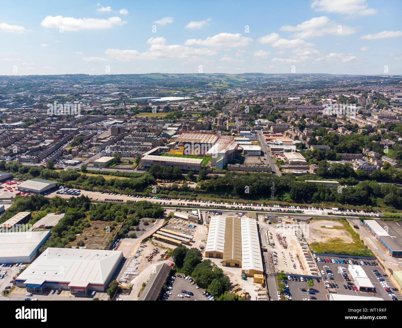 Aerial photo of the British West Yorkshire town of Bradford, showing a typical housing estate in the heart of the city, taken with a drone on a bright Stock Photo