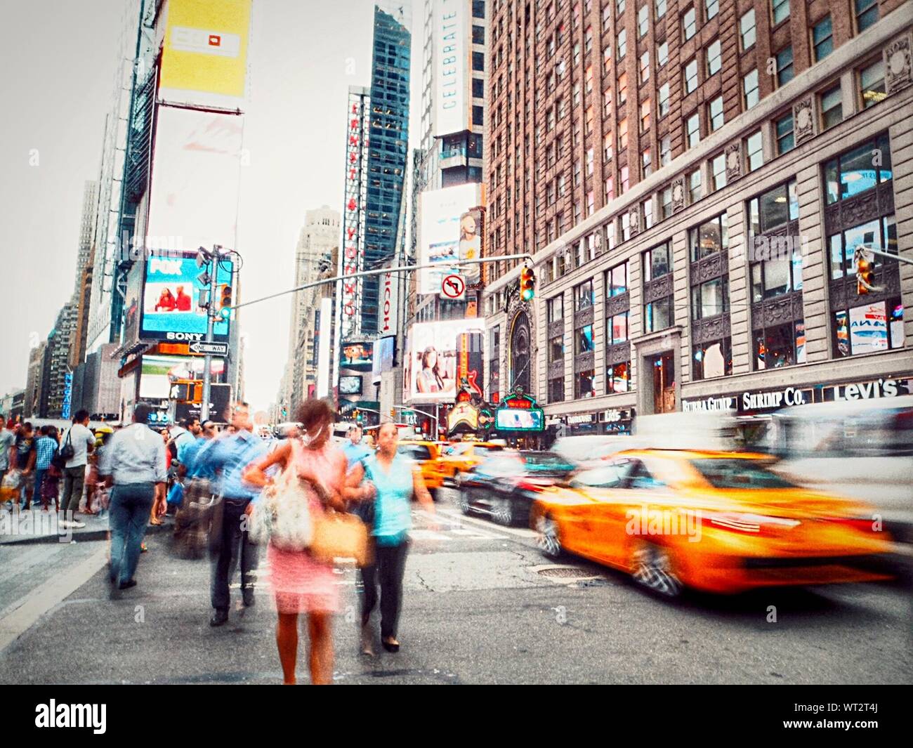 Blurred traffic image hi-res stock photography and images - Alamy