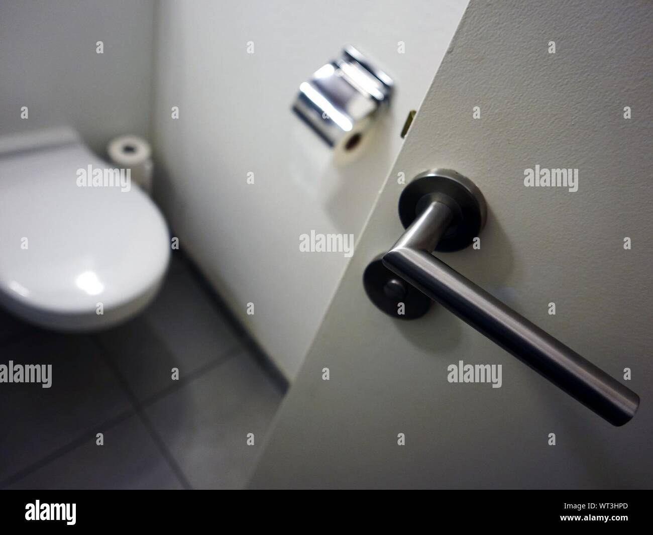 Toilet Door Open High Resolution Stock Photography and Images Alamy