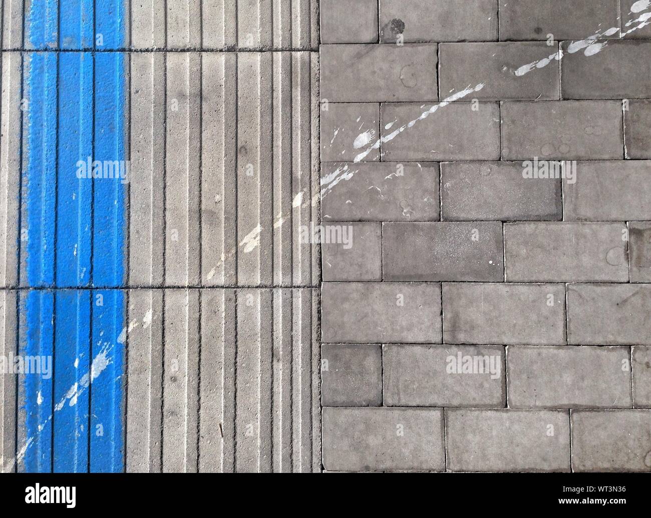 Sidewalk paint hires stock photography and images Alamy