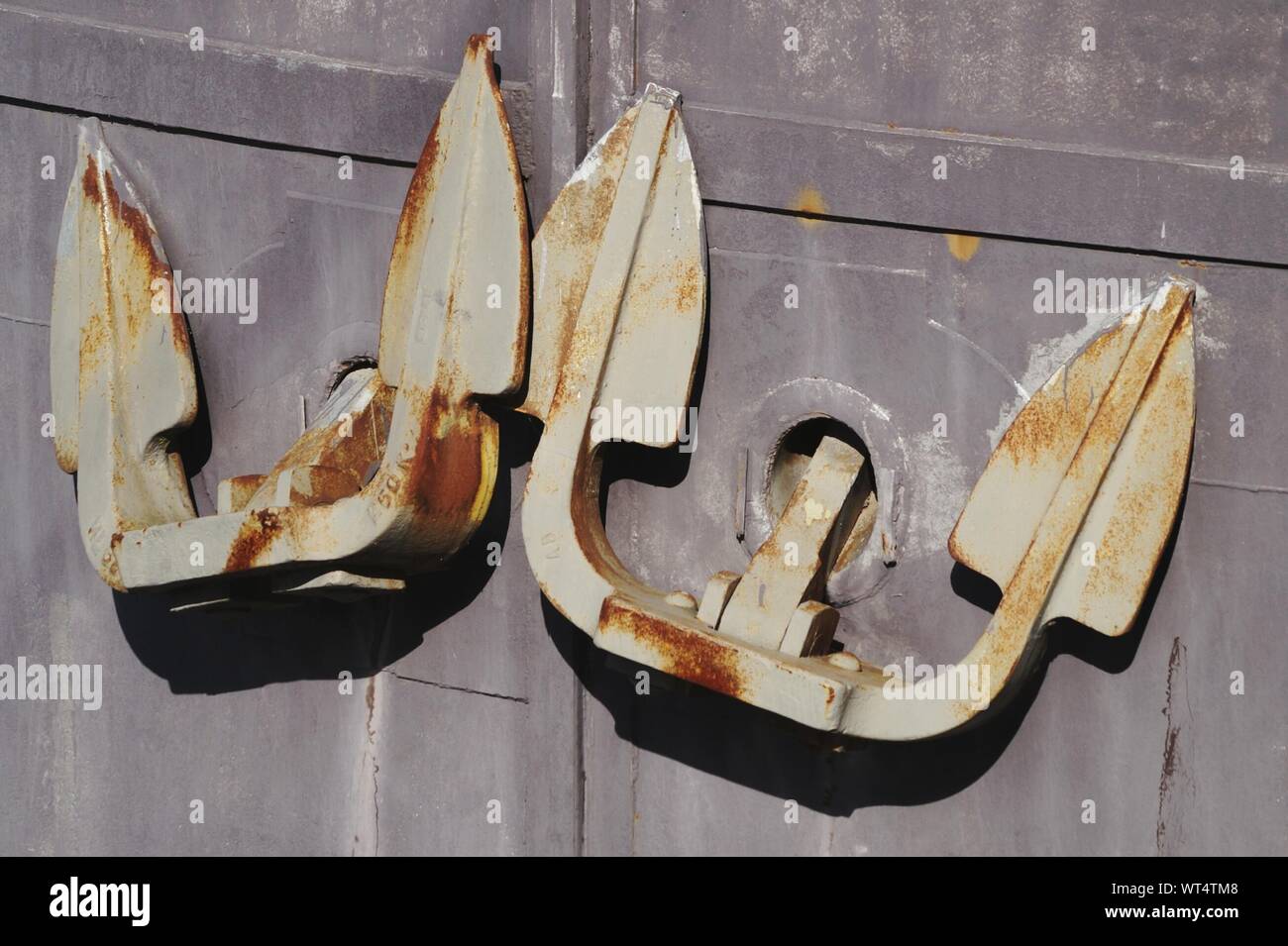 Anchor of boat hi-res stock photography and images - Alamy