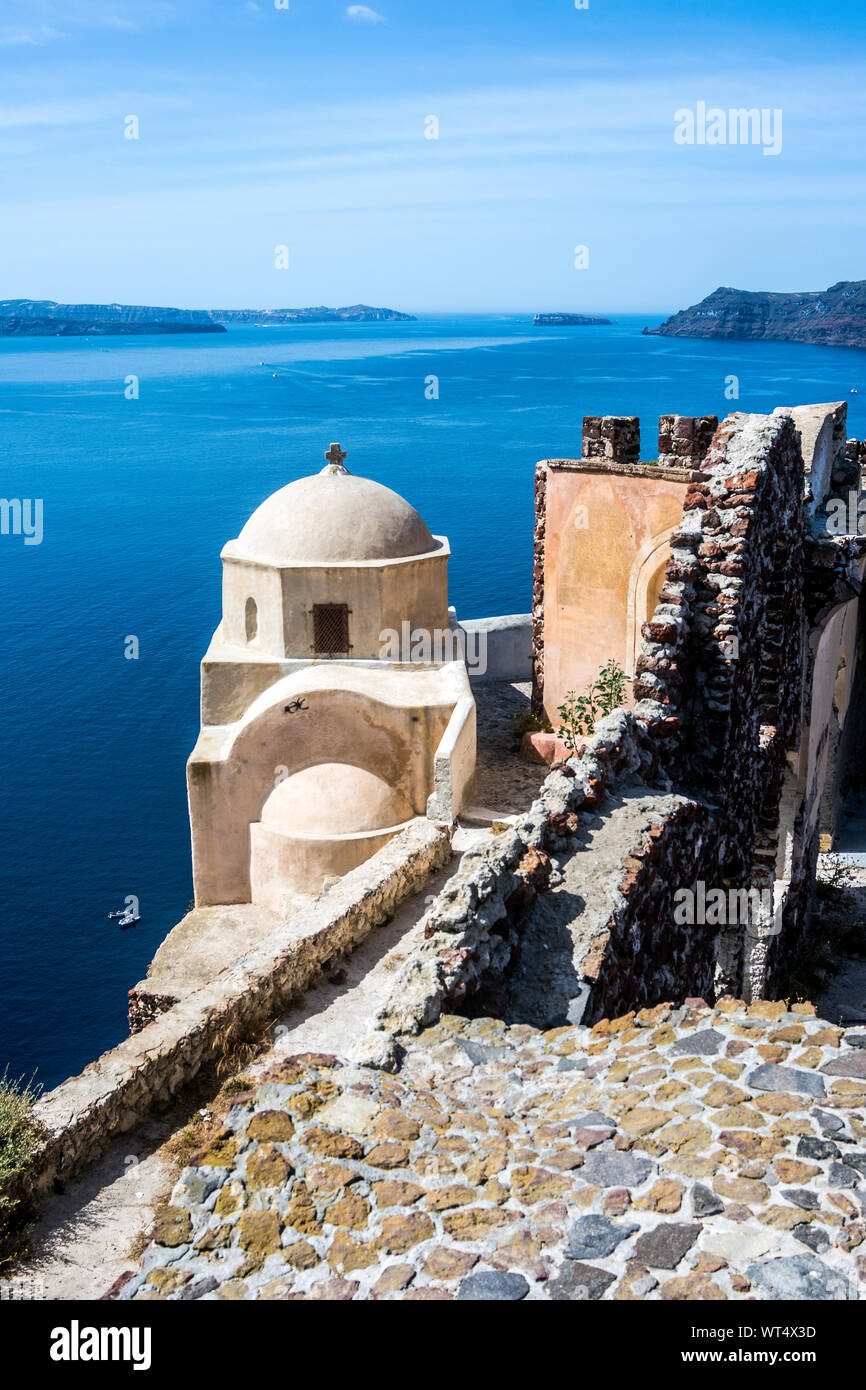 Castle Of Agios Nikolaos Oia Santorini Stock Photo Stock Photo Alamy castle-of-agios-nikolaos-oia-santorini-stock-photo-stock-photo-alamy