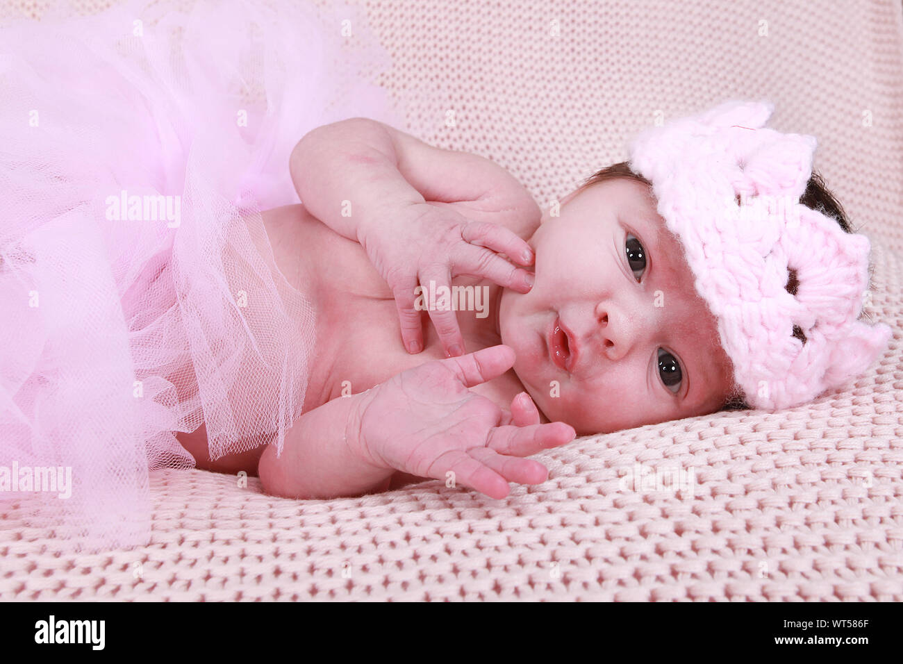 1 week old baby girl Stock Photo Alamy