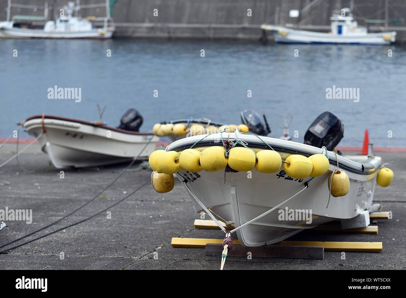 Rigid Plastic Mooring Pick up Buoy Boat  Yacht Lobster Pot Buoy Yellow UR 