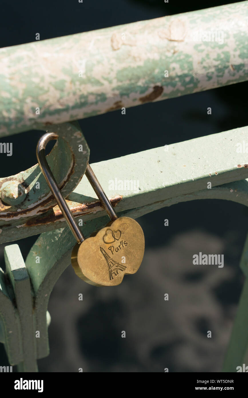 Love paris eiffel tower padlock love lock on a bridge across the Canal Saint-Martin Stock Photo