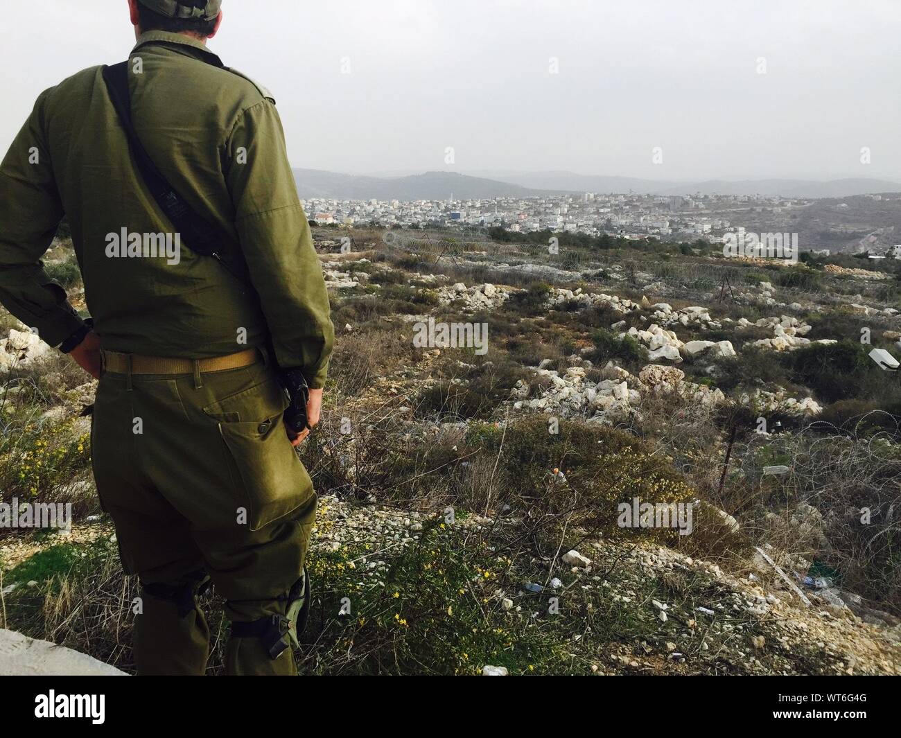 Soldier standing on mountain hi-res stock photography and images - Alamy