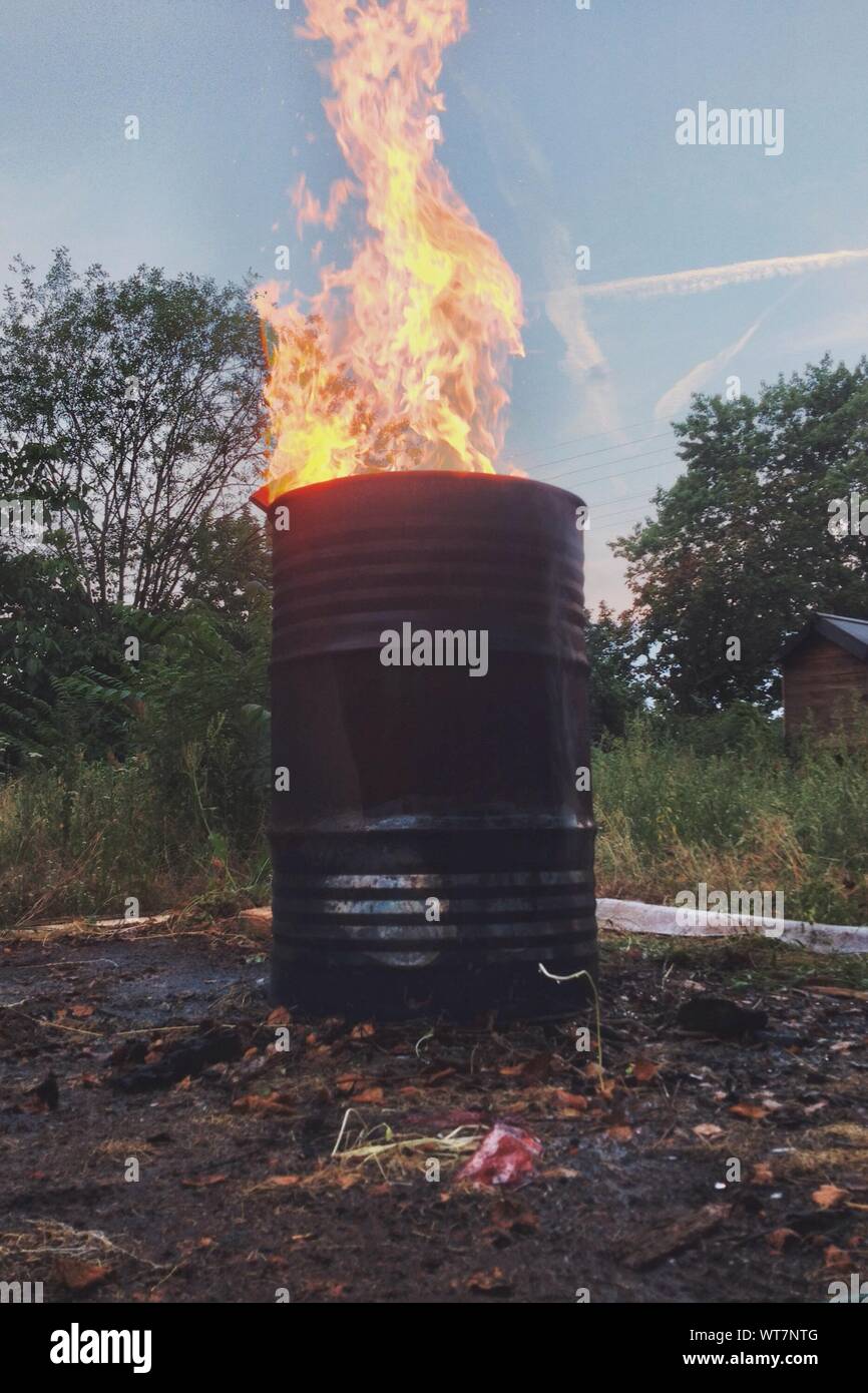 Drum Fire High Resolution Stock Photography and Images Alamy