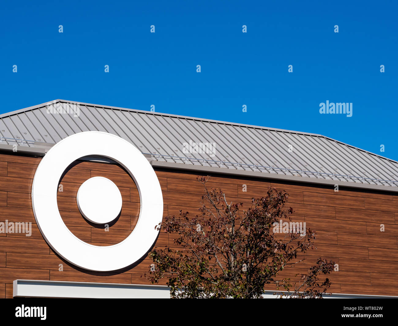 Super target store logo hi-res stock photography and images - Alamy