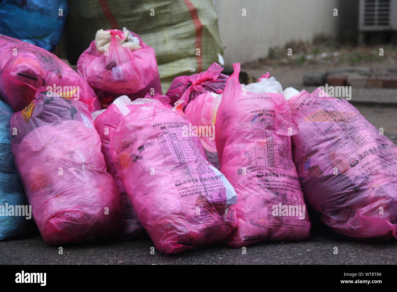Large plastic bags hires stock photography and images Alamy