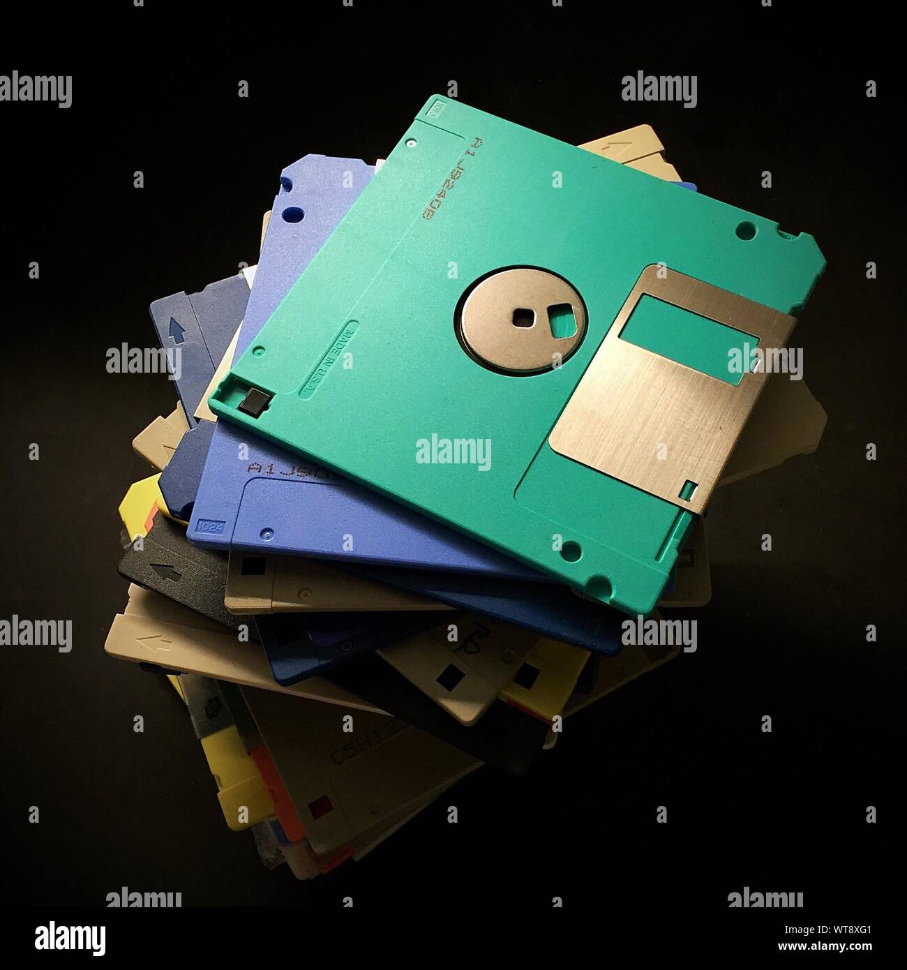 Obsolete floppy disks hires stock photography and images Alamy