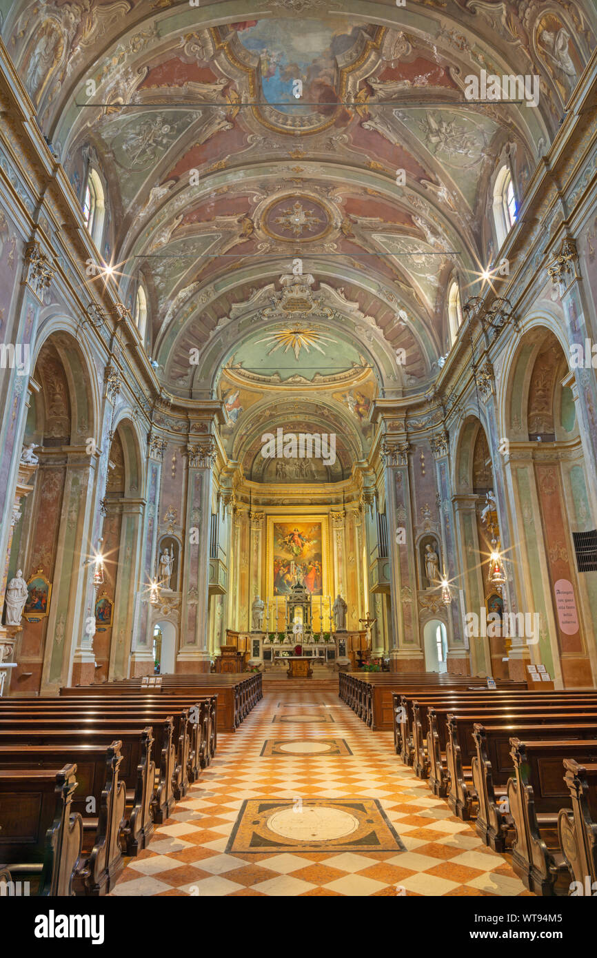 Peck coin Embody RIVA DEL GARDA, ITALY - JUNE 13, 2019: The nave of church Chiesa di Santa  Maria Assunta Stock Photo - Alamy