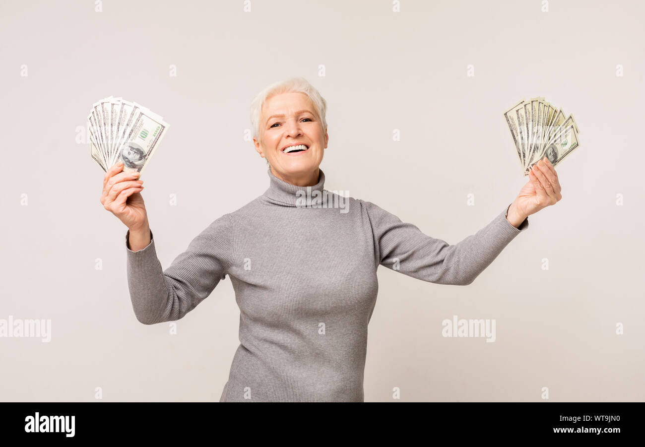 Old money lifestyle hi-res stock photography and images - Alamy