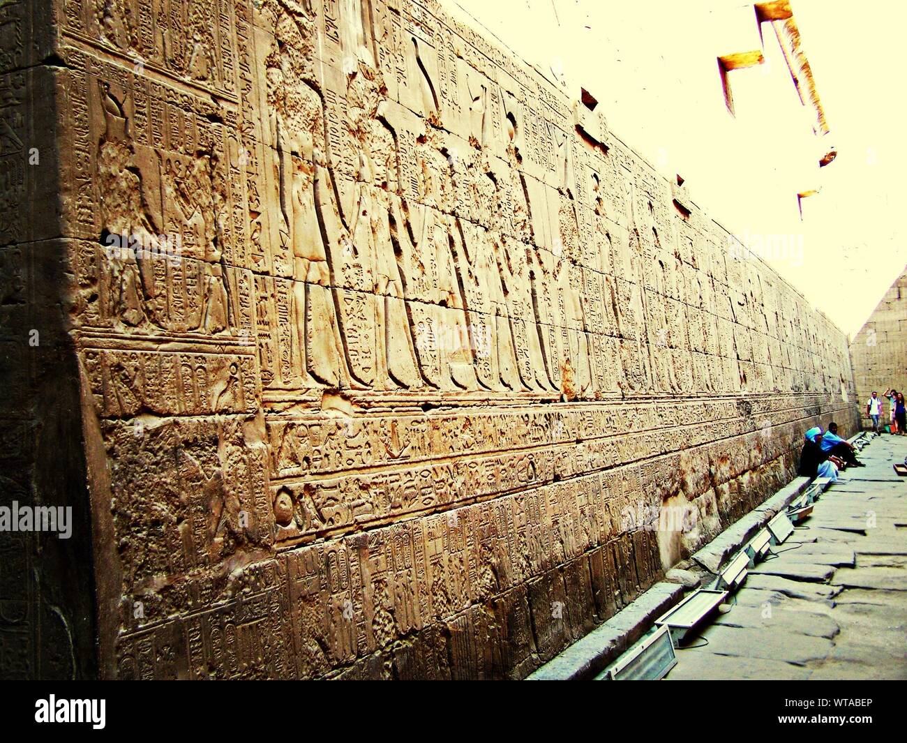 Ancient egyptian wall relief hires stock photography and images Alamy