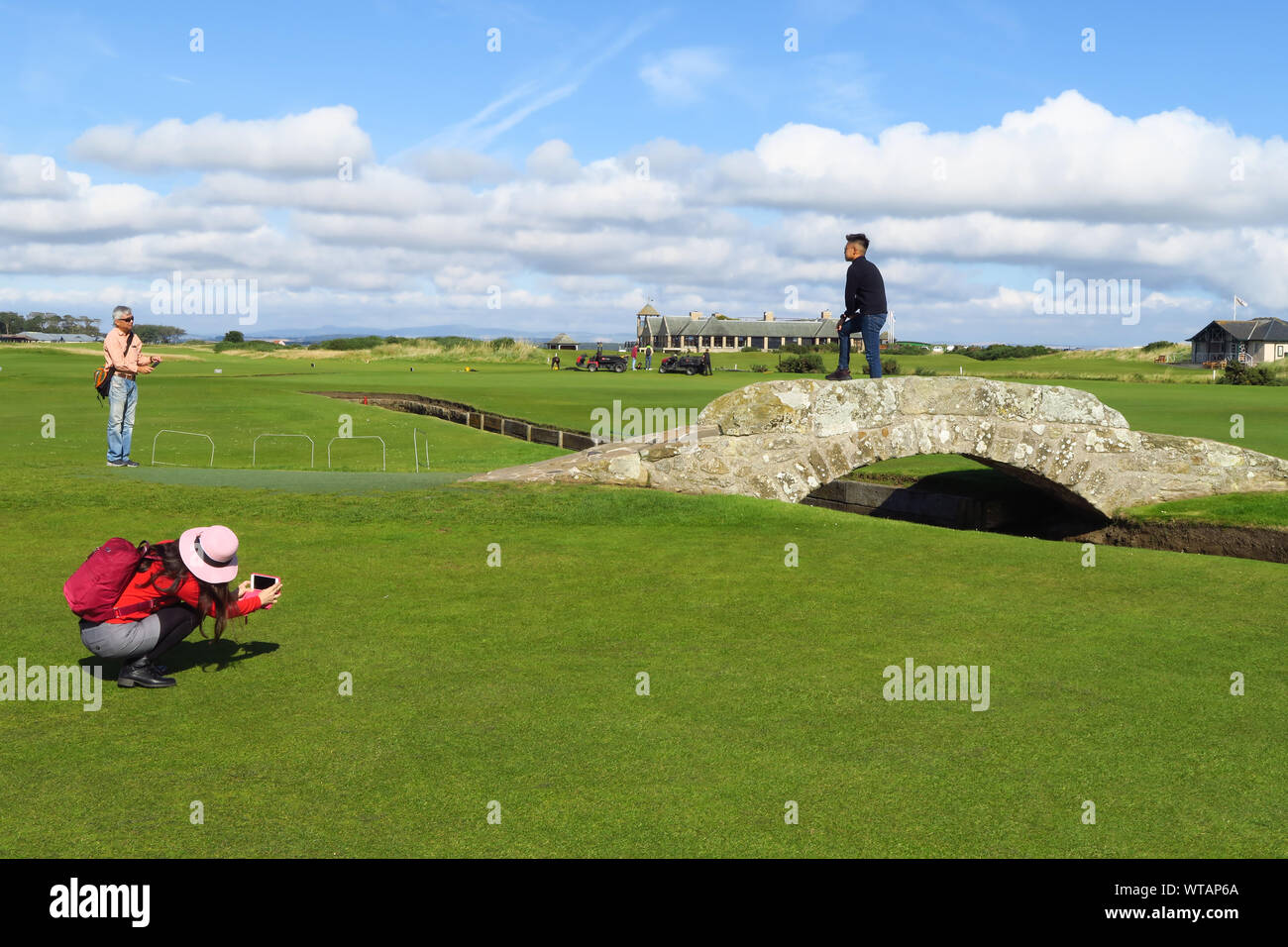 Swilken bridge hi-res stock photography and images - Alamy