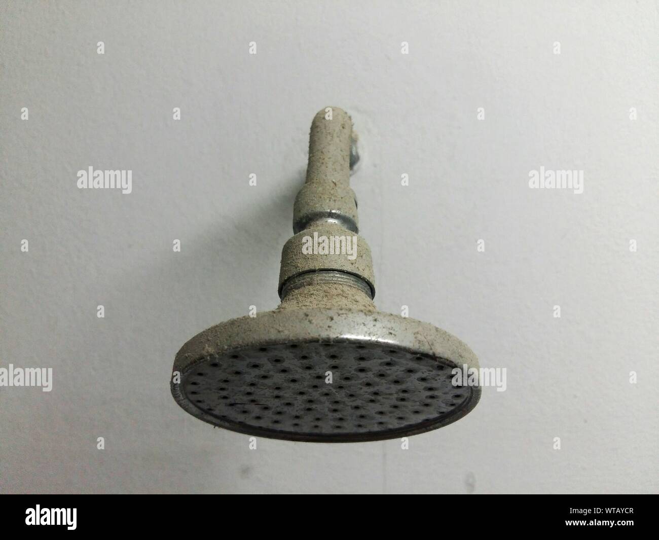 Rusty shower head hires stock photography and images Alamy