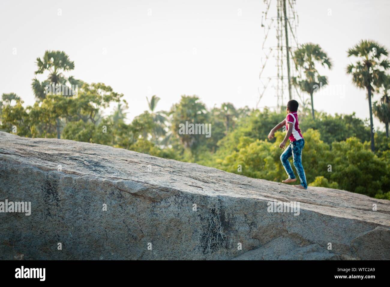 One child playing in park hi-res stock photography and images - Alamy