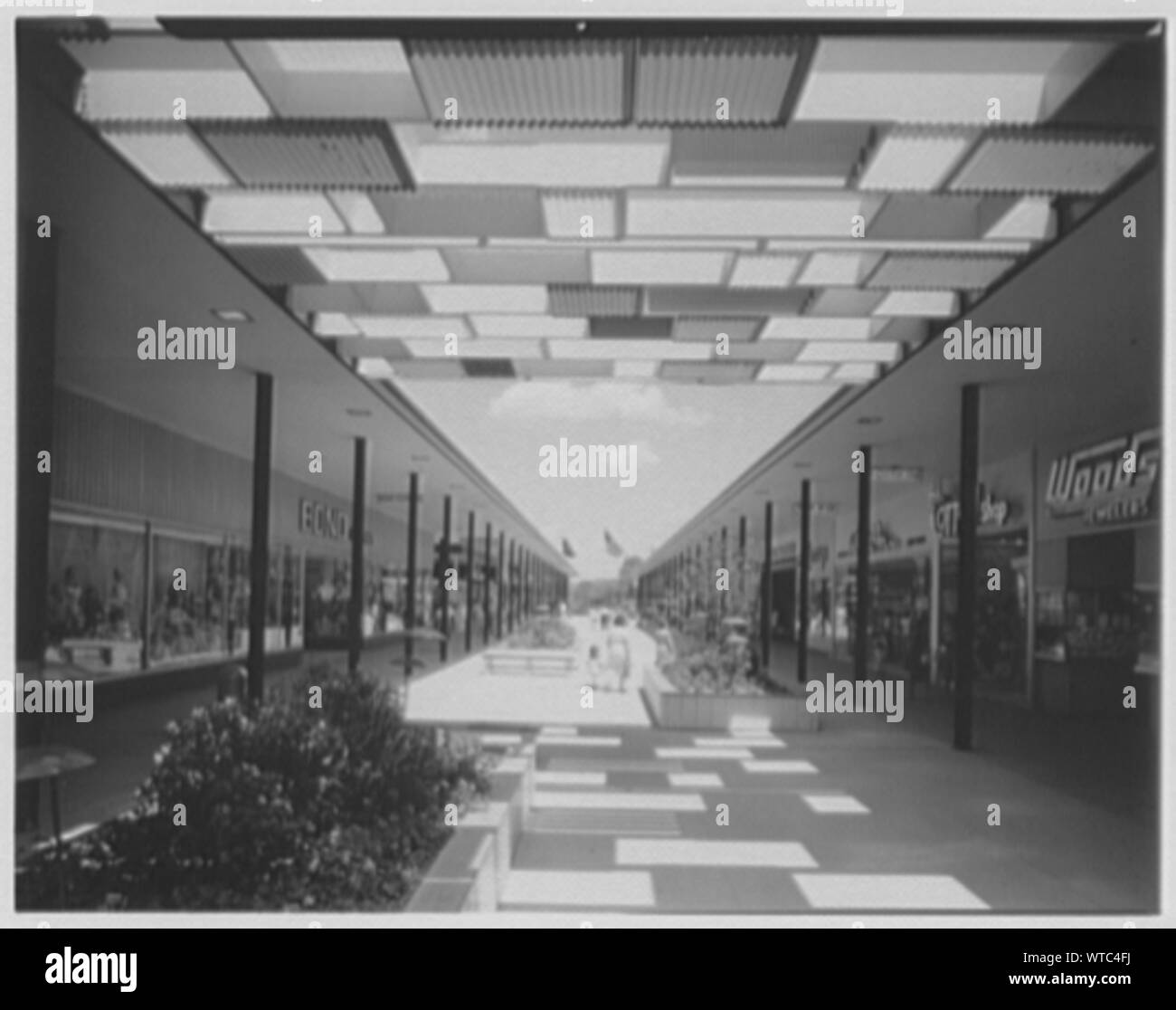 MidIsland Plaza, Hicksville, Long Island Stock Photo Alamy