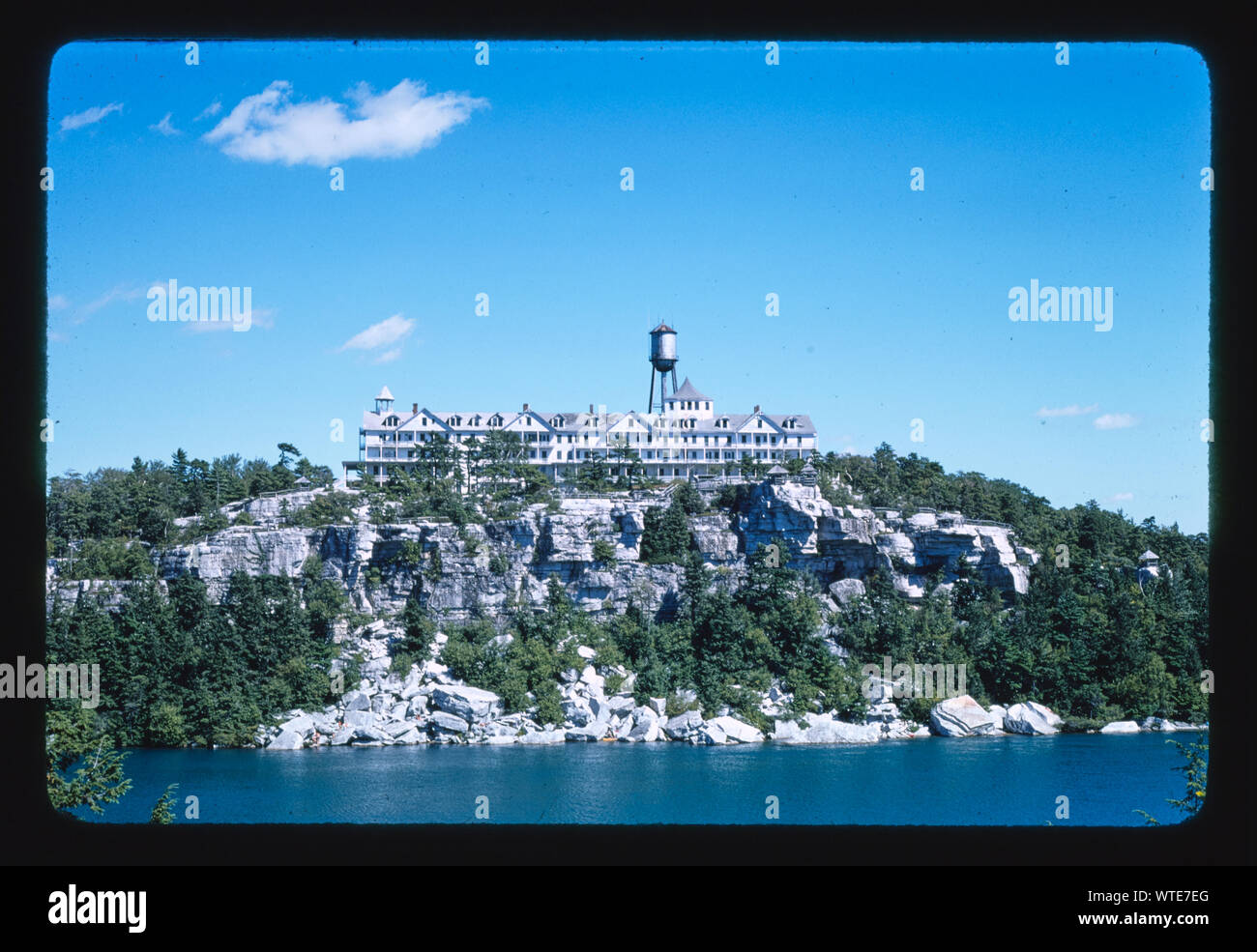 Minnewaska. Cliff House, 1879 long front, closed 1879, Lake Minnewaska