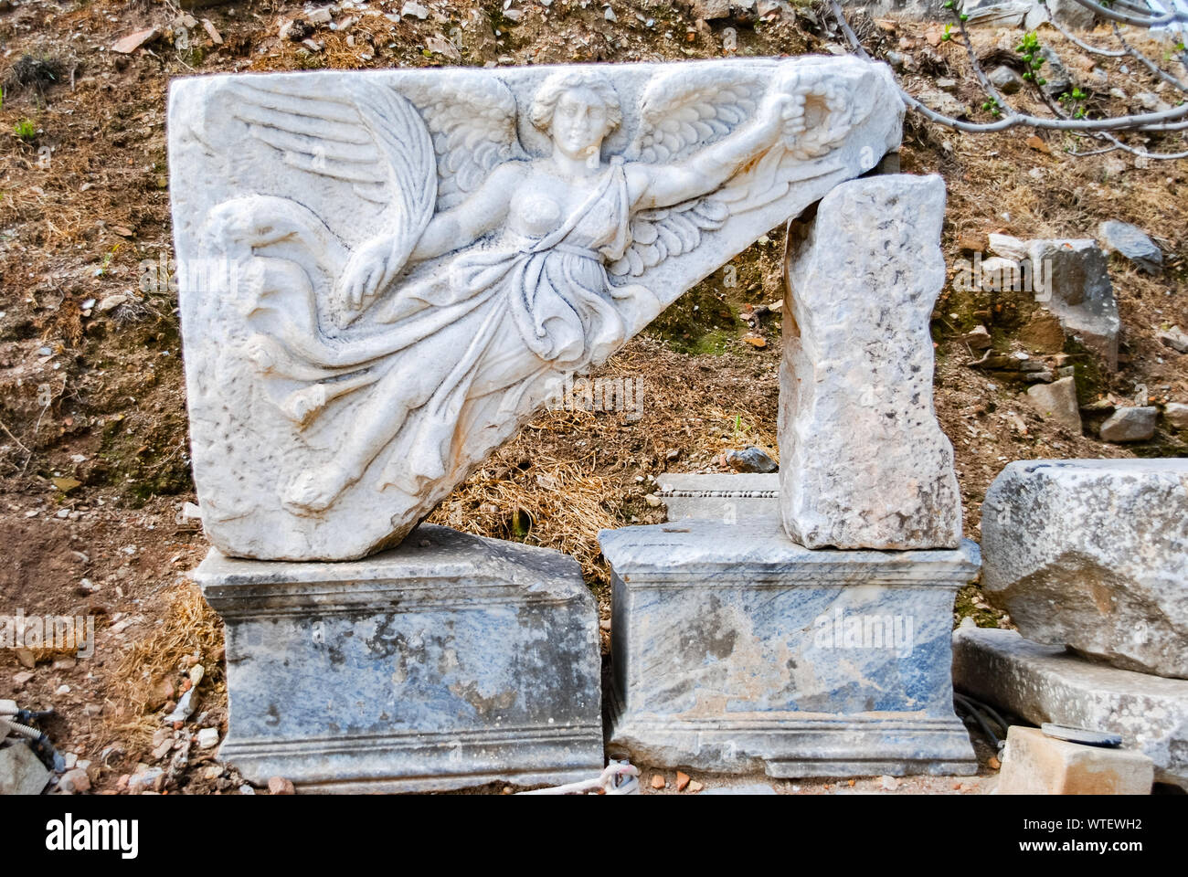 Nike statue shop ephesus