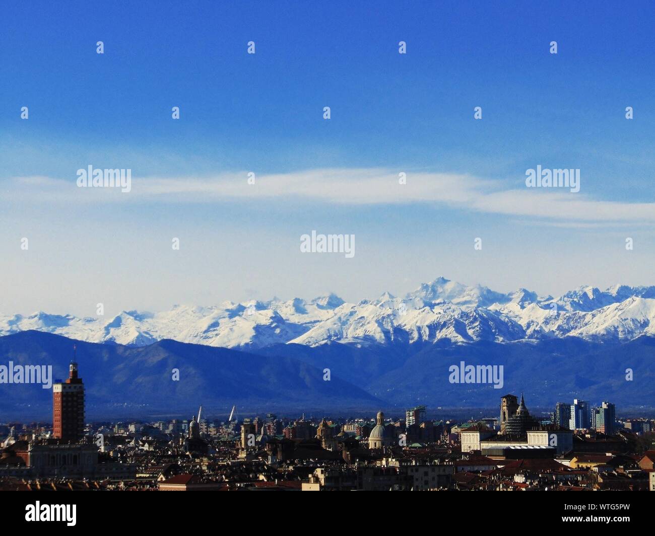 High mountain city hi-res stock photography and images - Alamy