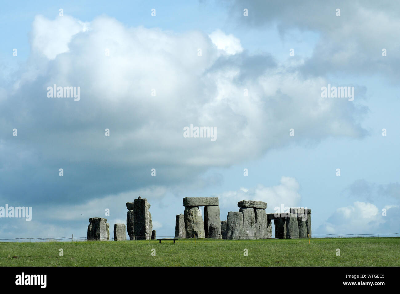 Stonehenge, Neolithic ancient standing stone circle monument, Wilshire