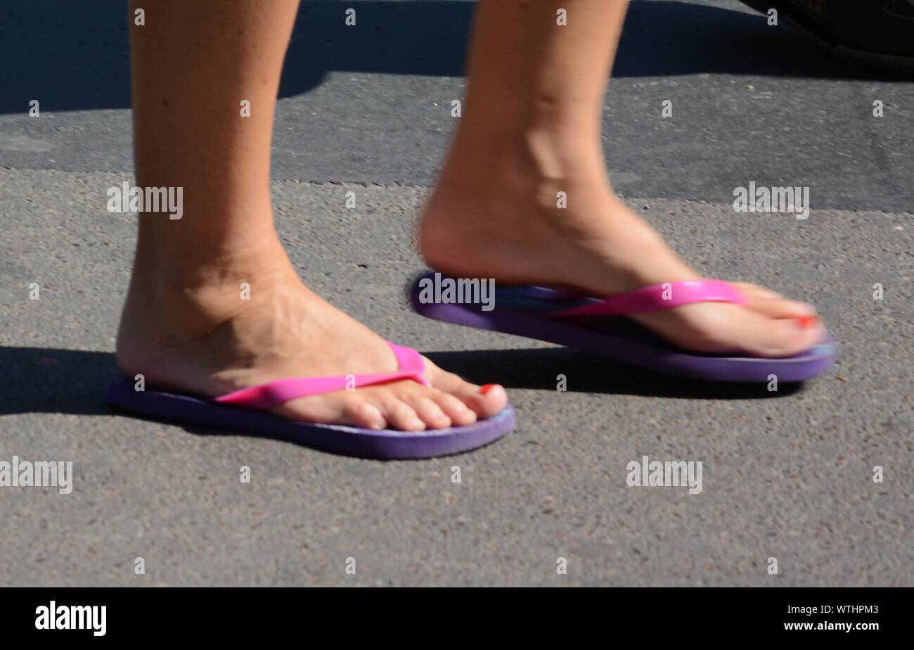 flip flops women