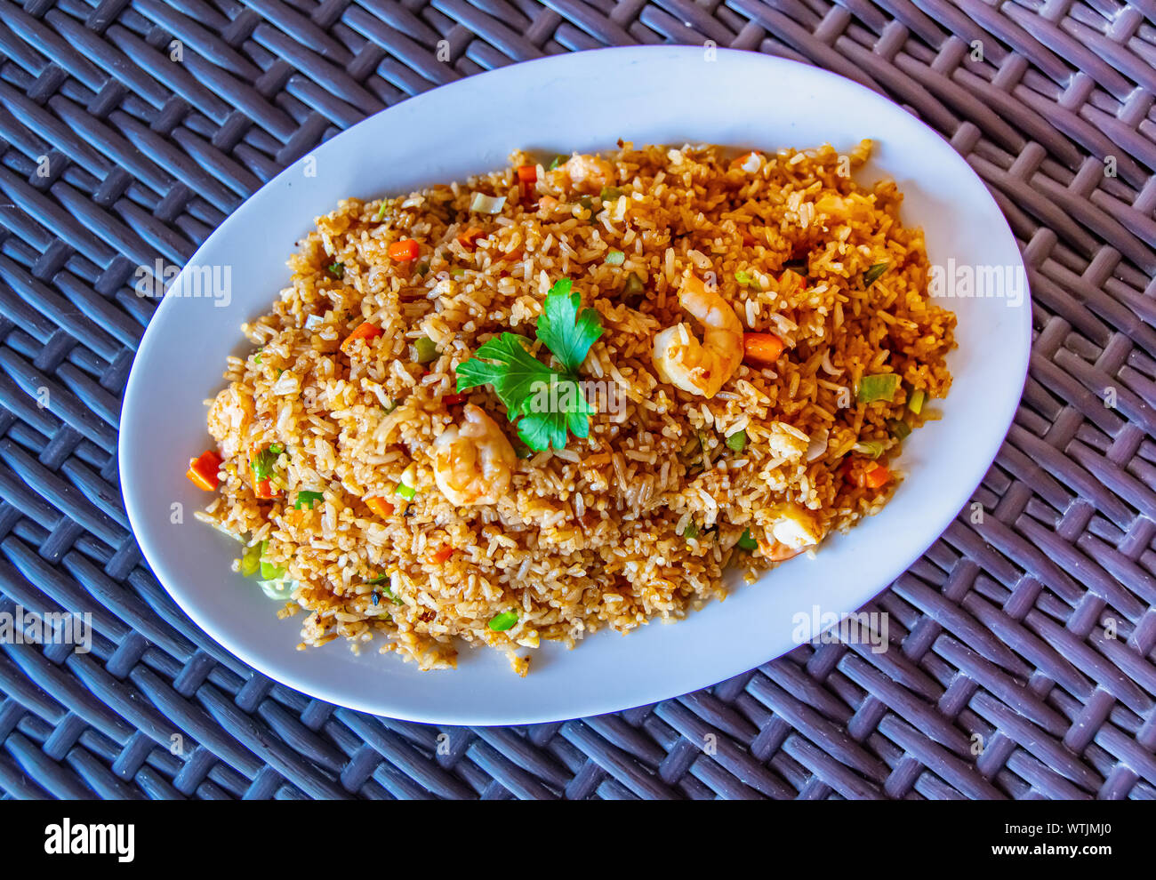 Chinese Shrimp Fried Rice Stock Photo - Alamy