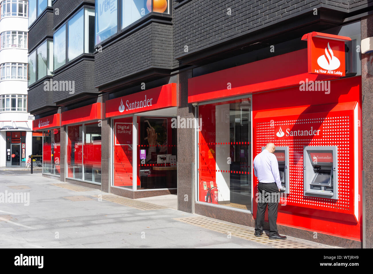 Santander Bank, Tottenham Court Road, Fitzrovia, London Borough of Camden, Greater London, England, United Kingdom Stock Photo